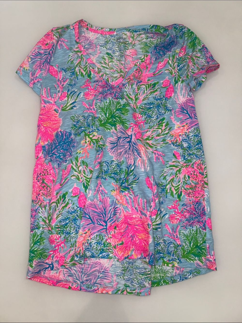 Lilly Pulitzer Bright Floral V-Neck Women's Top in Blue and Pink